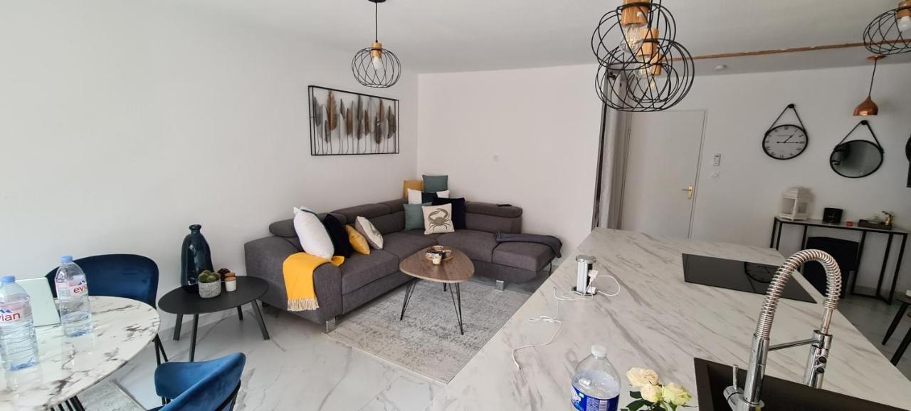 En Exclusivite T3 A 2 Pas Des Plages De St Raphael Saint-Raphaël 외부 사진